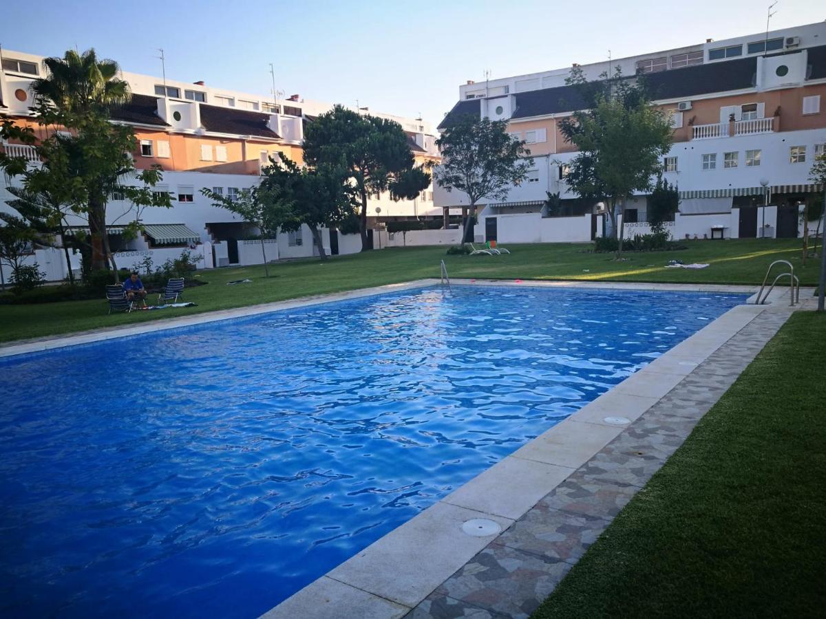 Apartamentos Del Toro El Portil Bagian luar foto